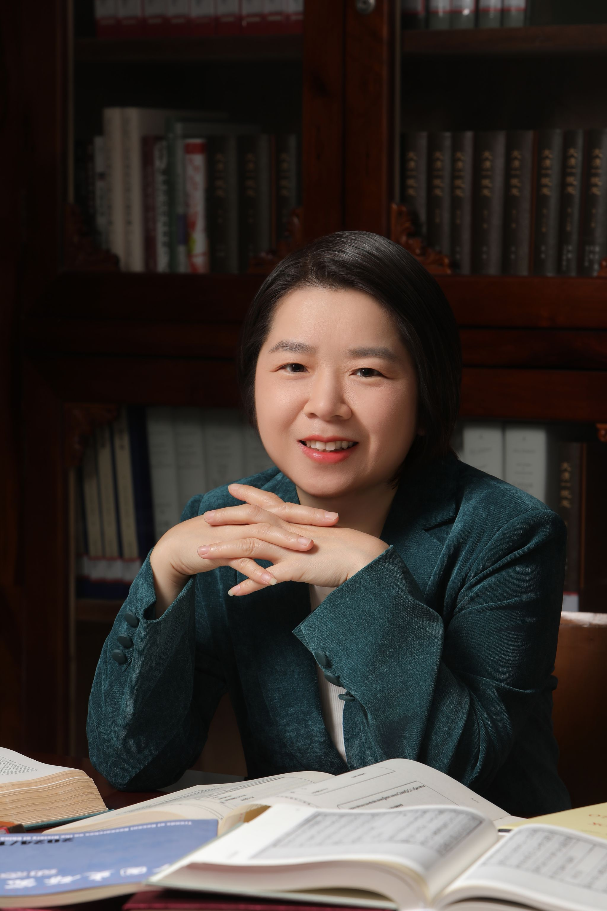 李英华
